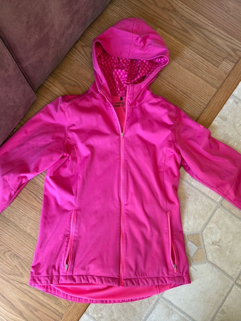 Nike ✔️women’s Bright Pink Golf Hooded Raincoat